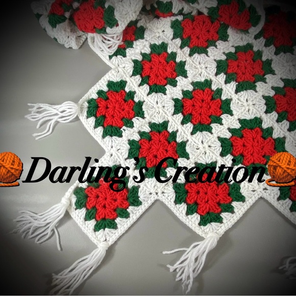 Vintage Crochet Granny Square Christmas Tree Skirt Handmade Red Green Tassel 55" - Picture 2 of 2